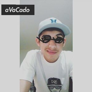 Meet your Posher, Avin